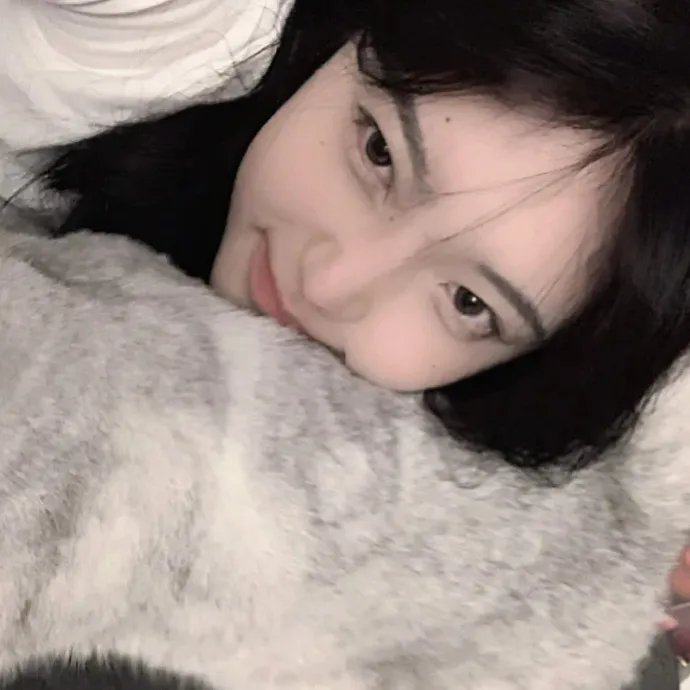 傅总，门外有六宝说是你崽崽